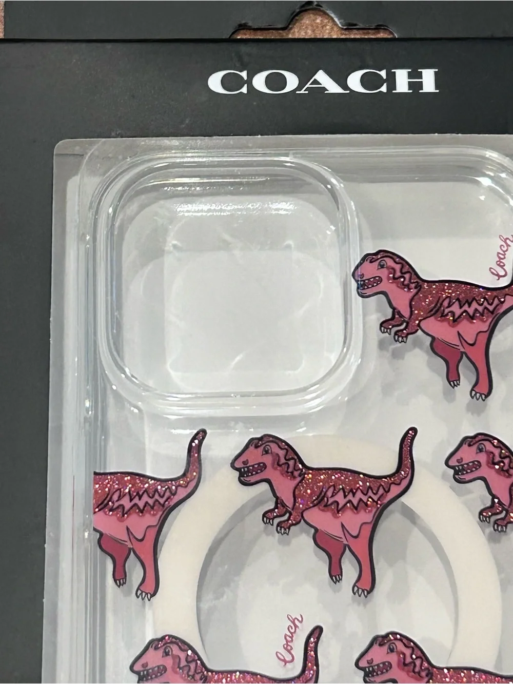Coach magsafe compatible